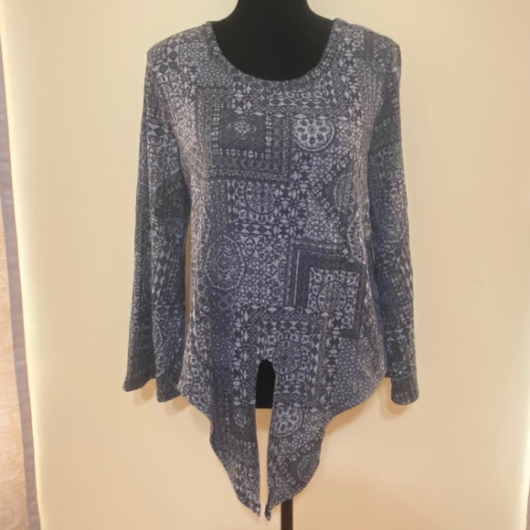 Style & Co. printed front tie blouse size PL - Picture 2 of 4